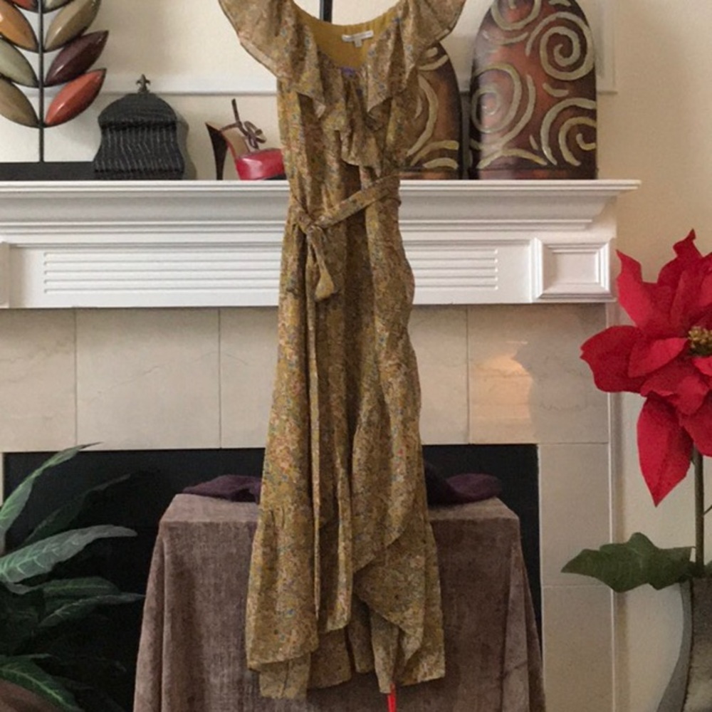 DRESSES… DRESSES…. NEW - Picture 2 of 5